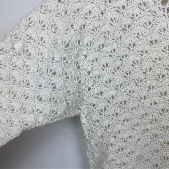 VINTAGE Crocheted Flower Embellished VNeck Sweater - Picture 5 of 10
